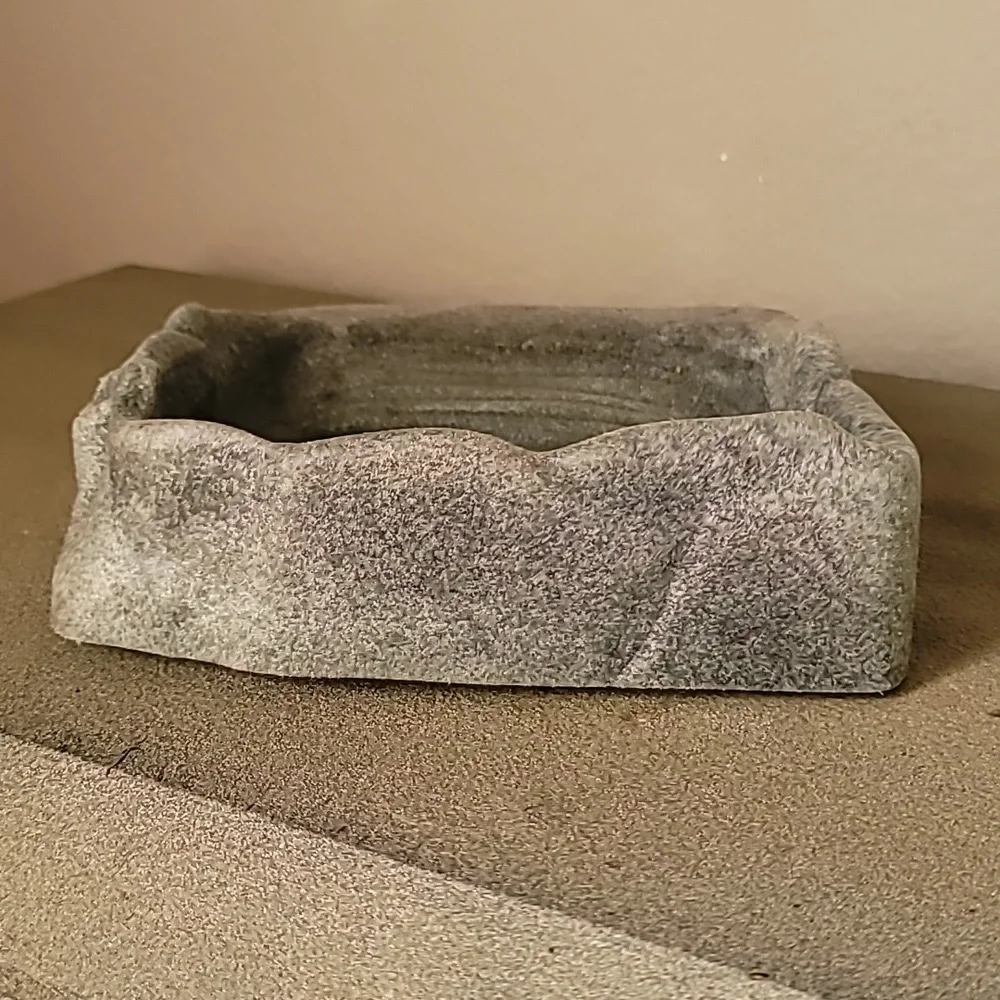 ZOOMED Large Repti Ramp Water Soaking Dish. 10